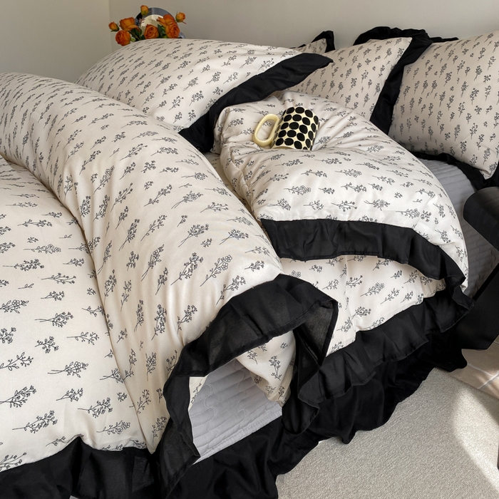 91家纺网 家纺一手货源 找家纺 乐沐家纺 2025新款法式花边夹棉床盖四件套 简韵