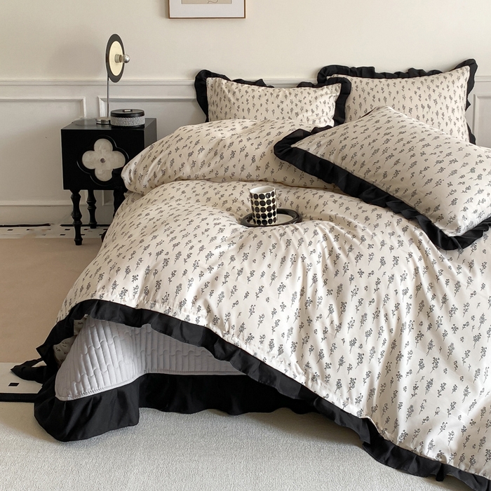 91家纺网 家纺一手货源 找家纺 乐沐家纺 2025新款法式花边夹棉床盖四件套 简韵