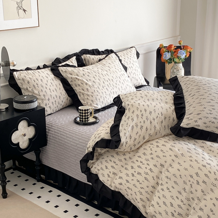 91家纺网 家纺一手货源 找家纺 乐沐家纺 2025新款法式花边夹棉床盖四件套 简韵