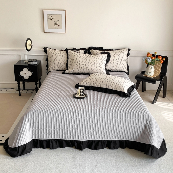 91家纺网 家纺一手货源 找家纺 乐沐家纺 2025新款法式花边夹棉床盖四件套 简韵