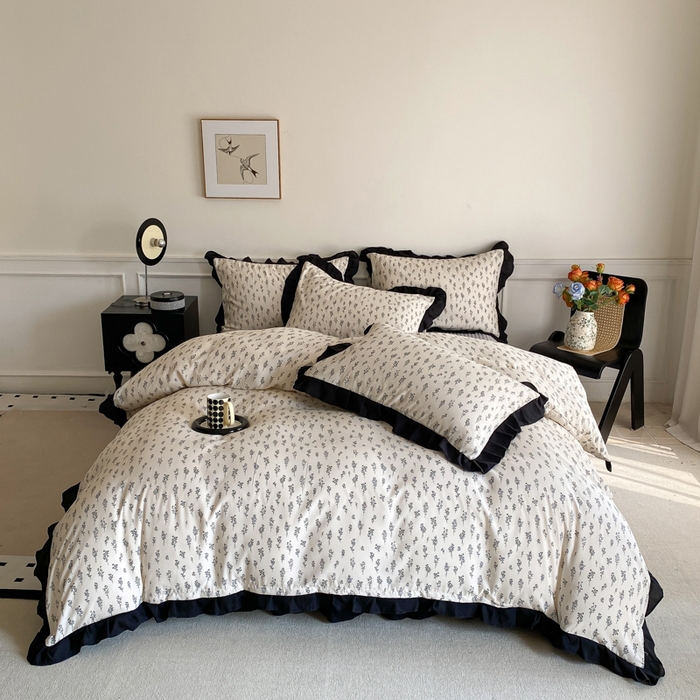 91家纺网 家纺一手货源 找家纺 乐沐家纺 2025新款法式花边夹棉床盖四件套 简韵