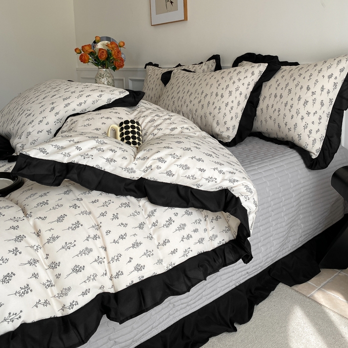 91家纺网 家纺一手货源 找家纺 乐沐家纺 2025新款法式花边夹棉床盖四件套 简韵