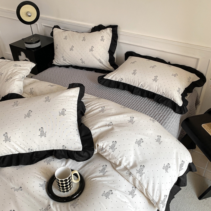 91家纺网 家纺一手货源 找家纺 乐沐家纺 2025新款法式花边夹棉床盖四件套 秘境