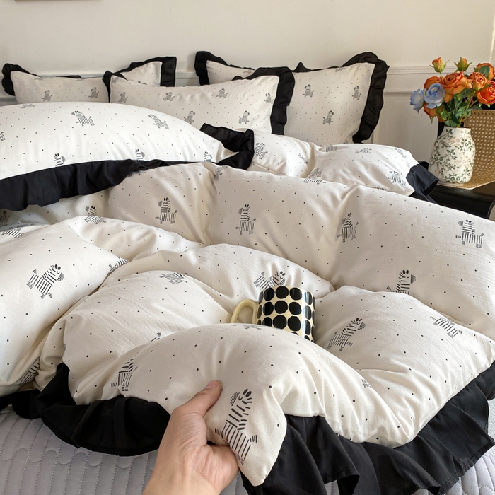 乐沐家纺 2025新款法式花边夹棉床盖四件套 秘境