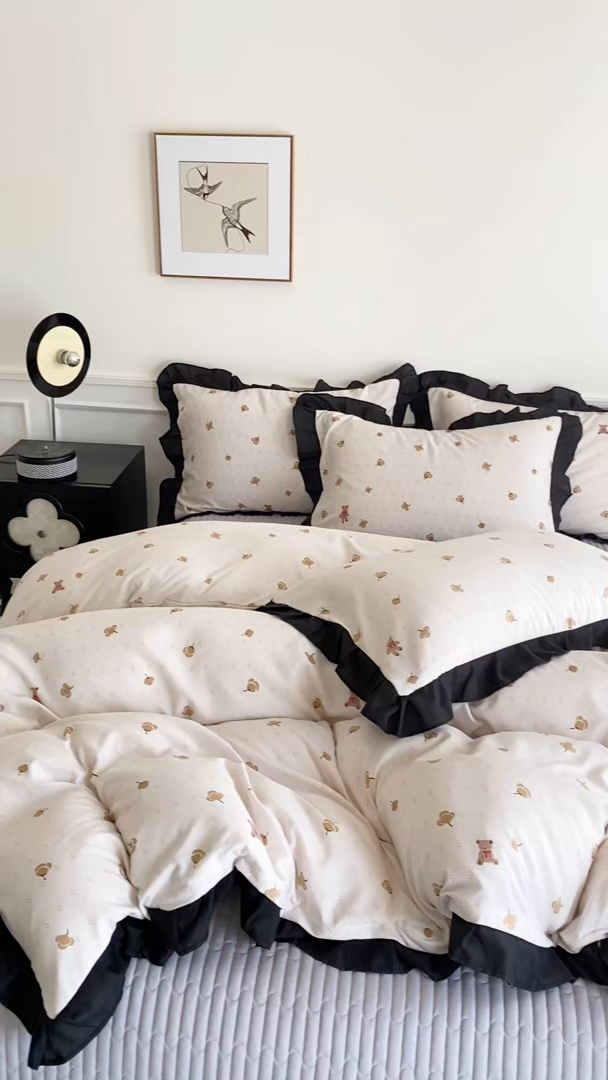 91家纺网 家纺一手货源 找家纺 乐沐家纺 2025新款法式花边夹棉床盖四件套 晚秋