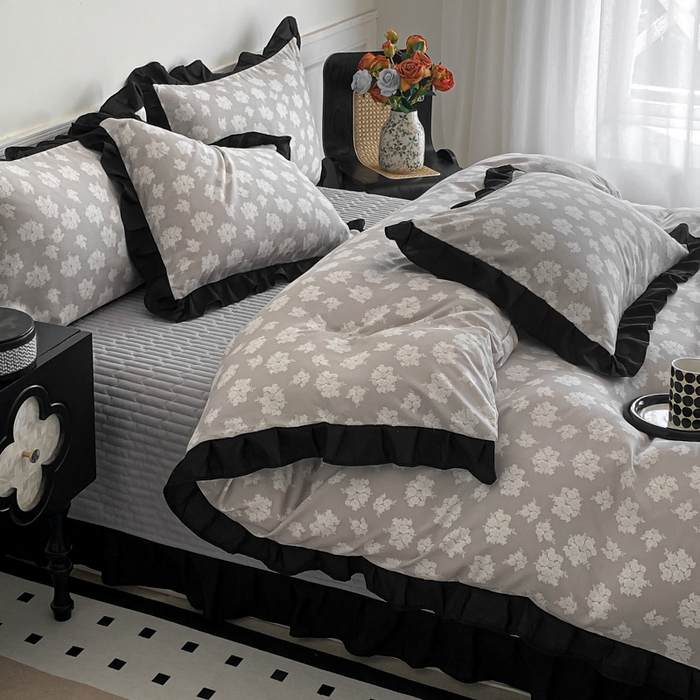 91家纺网 家纺一手货源 找家纺 （总）乐沐家纺 2025新款法式花边夹棉床盖四件套