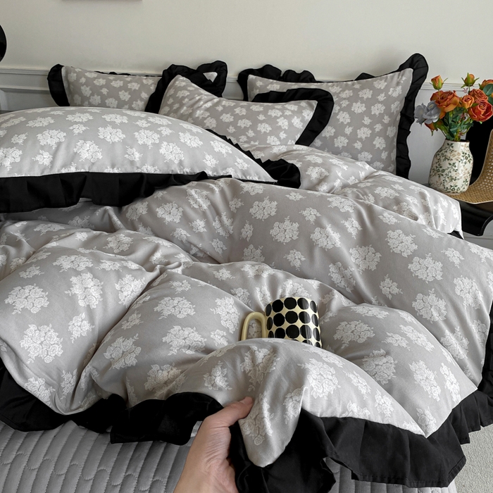 91家纺网 家纺一手货源 找家纺 （总）乐沐家纺 2025新款法式花边夹棉床盖四件套