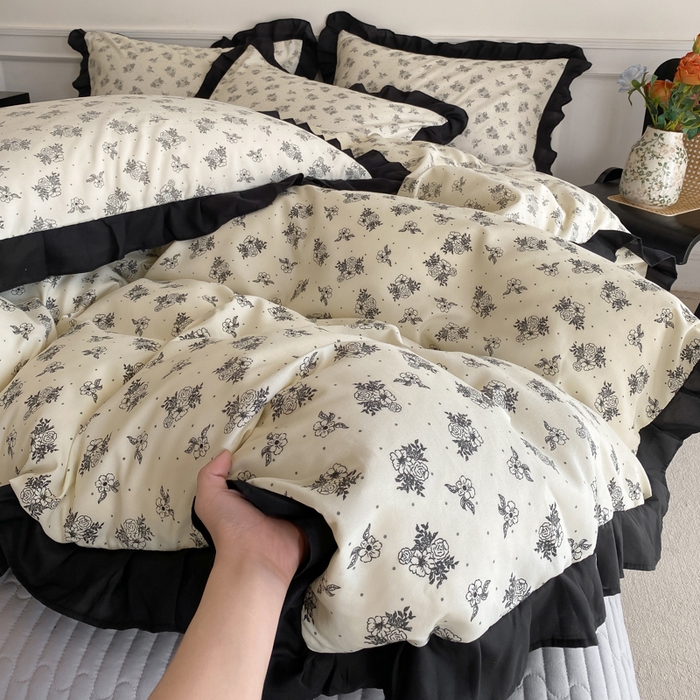 91家纺网 家纺一手货源 找家纺 （总）乐沐家纺 2025新款法式花边夹棉床盖四件套