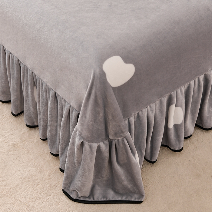 91家纺网 家纺一手货源 找家纺 绒品壹家家纺 2024新款180g7斤牛奶绒印花四件套 奶牛