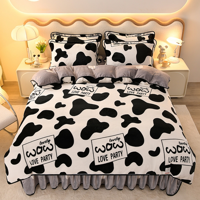 91家纺网 家纺一手货源 找家纺 绒品壹家家纺 2024新款180g7斤牛奶绒印花四件套 奶牛