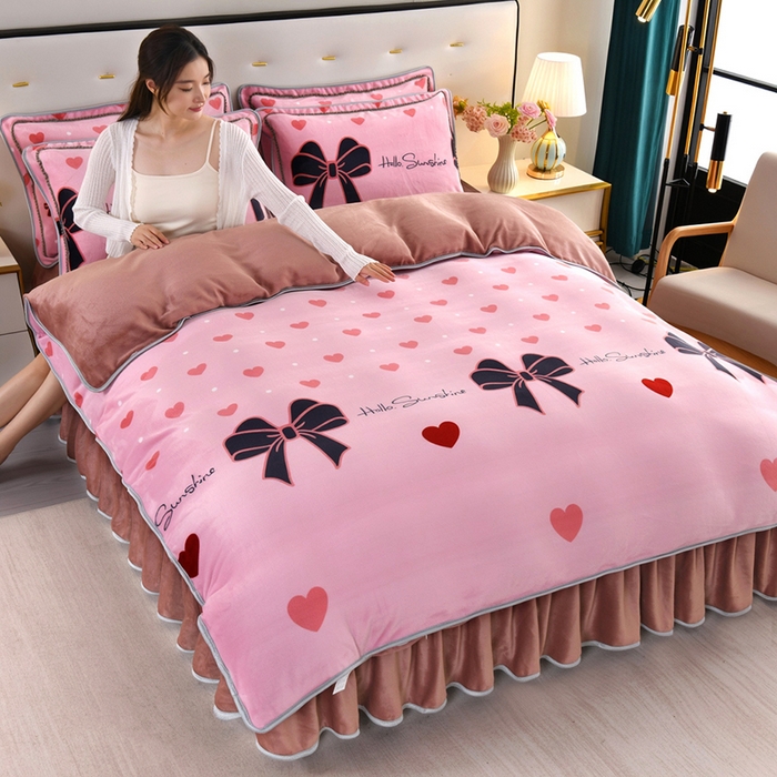 91家纺网 家纺一手货源 找家纺 绒品壹家家纺 2024新款180g7斤牛奶绒印花四件套 蝴蝶结