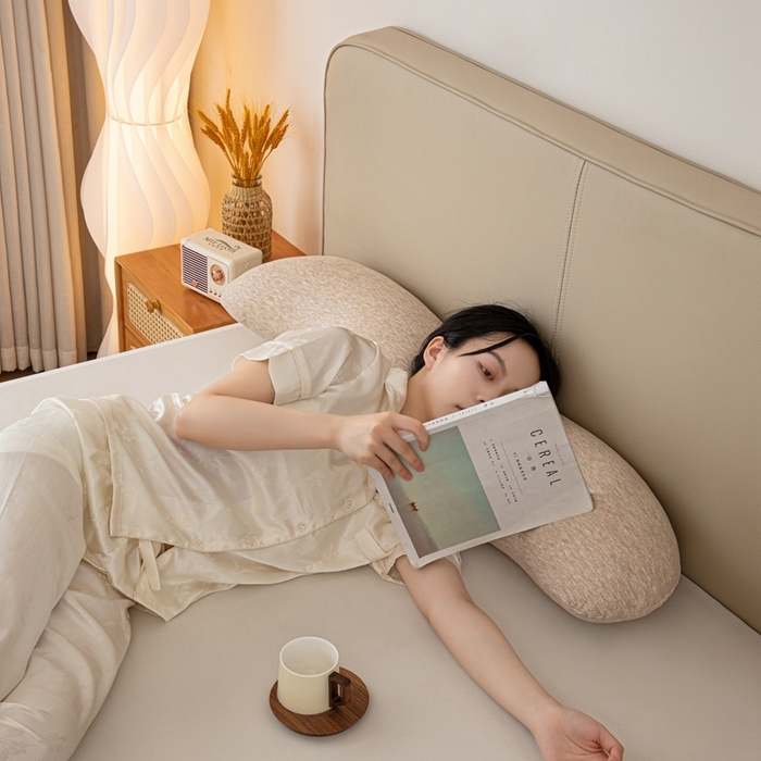 91家纺网 家纺一手货源 找家纺 沐沐家纺 2026新款深睡抱抱枕 杏色