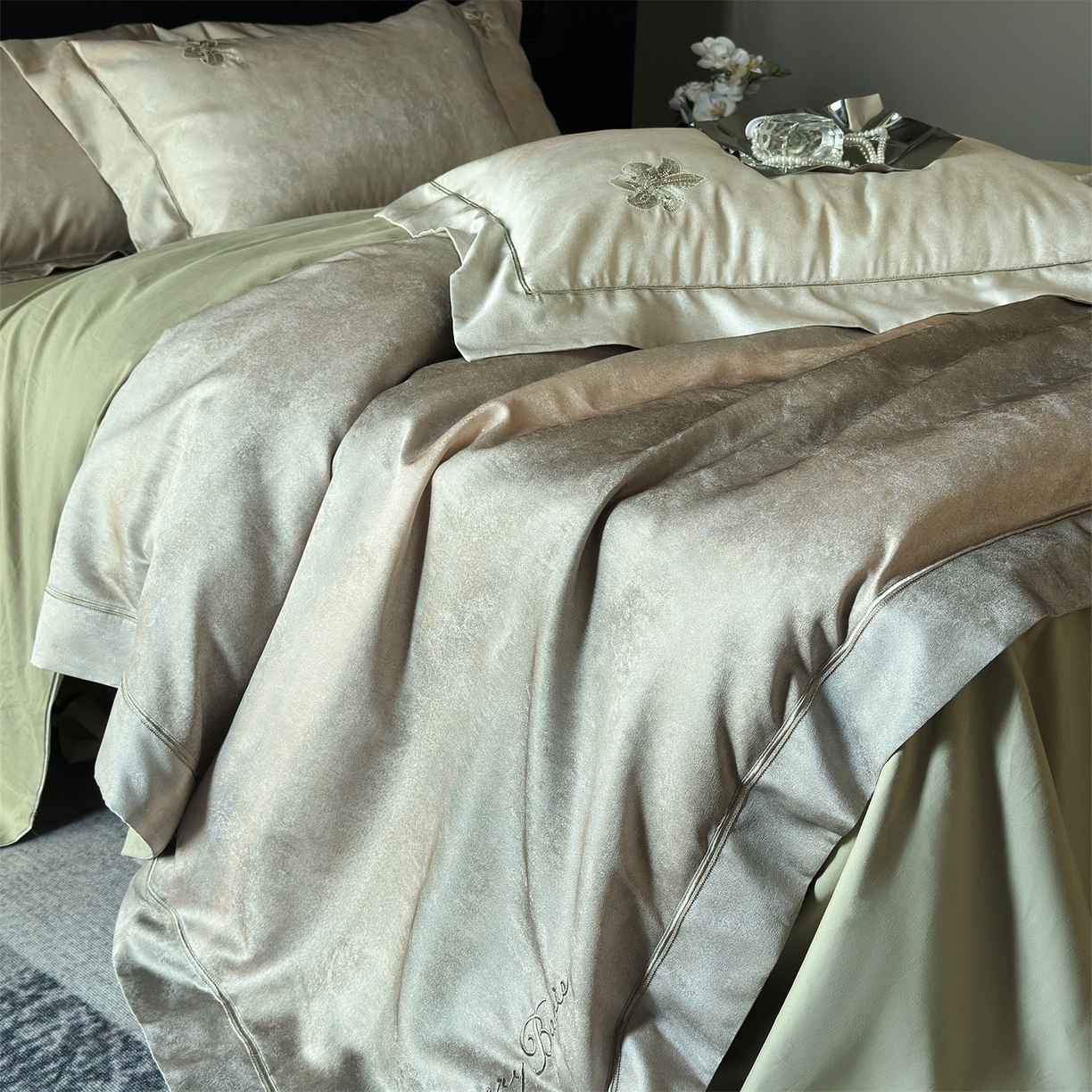 91家纺网 家纺一手货源 找家纺 （总）美娘阁 2025新款长绒棉全棉提花居家款四件套-安露丝