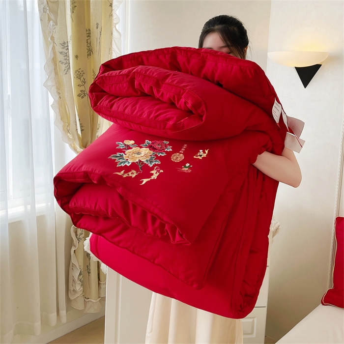 91家纺网 家纺一手货源 找家纺 （总）歌历斯家纺 2025新款60S全棉五子登科喜庆被婚庆被绣花冬被全棉冬被立体边被子被芯四季被春秋被夏被