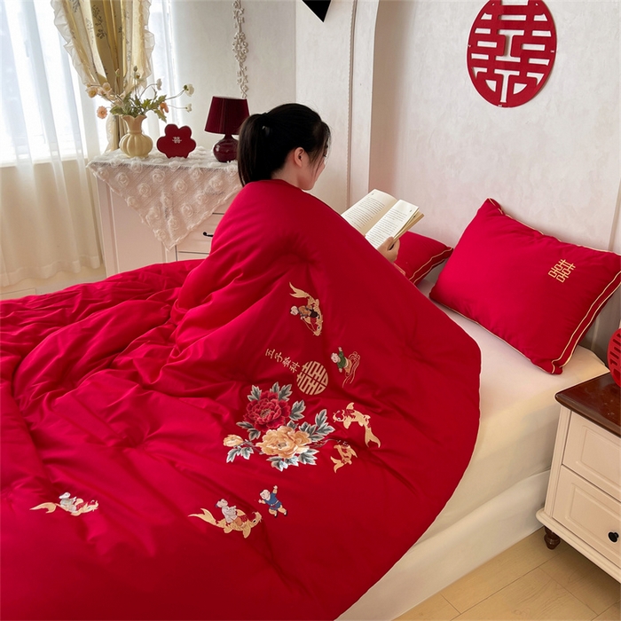91家纺网 家纺一手货源 找家纺 （总）歌历斯家纺 2025新款60S全棉五子登科喜庆被婚庆被绣花冬被全棉冬被立体边被子被芯四季被春秋被夏被