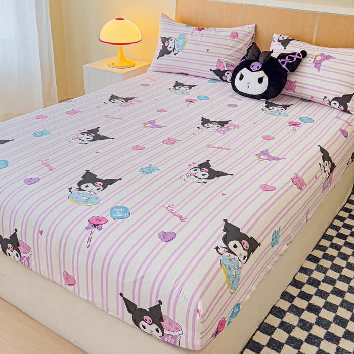 91家纺网 家纺一手货源 找家纺 金丝鸟家纺 2025新款三丽鸥系列全棉斜纹13370单品床笠 条纹库洛米