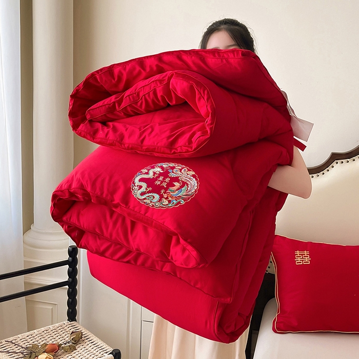 91家纺网 家纺一手货源 找家纺 （总）歌历斯家纺 2025新款60S全棉龙凤呈祥喜庆被婚庆被绣花冬被全棉冬被立体边被子被芯四季被春秋被夏被