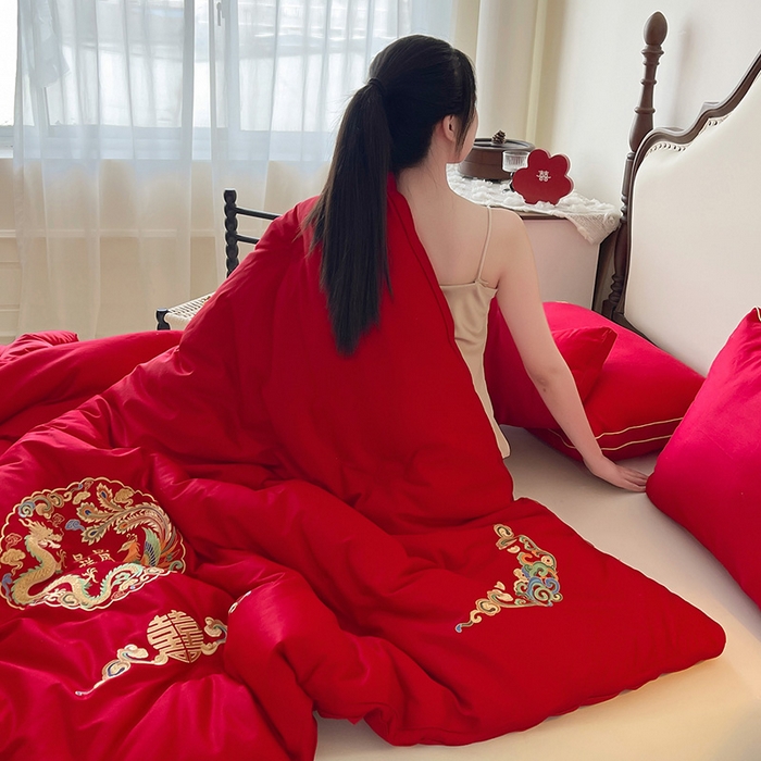 91家纺网 家纺一手货源 找家纺 （总）歌历斯家纺 2025新款60S全棉龙凤呈祥喜庆被婚庆被绣花冬被全棉冬被立体边被子被芯四季被春秋被夏被