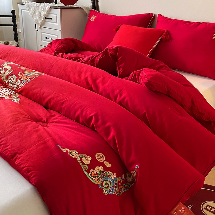 91家纺网 家纺一手货源 找家纺 （总）歌历斯家纺 2025新款60S全棉龙凤呈祥喜庆被婚庆被绣花冬被全棉冬被立体边被子被芯四季被春秋被夏被