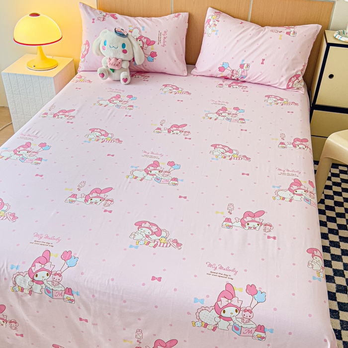 91家纺网 家纺一手货源 找家纺 金丝鸟家纺 2025新款三丽鸥系列全棉斜纹13370单品床单 波点美乐蒂