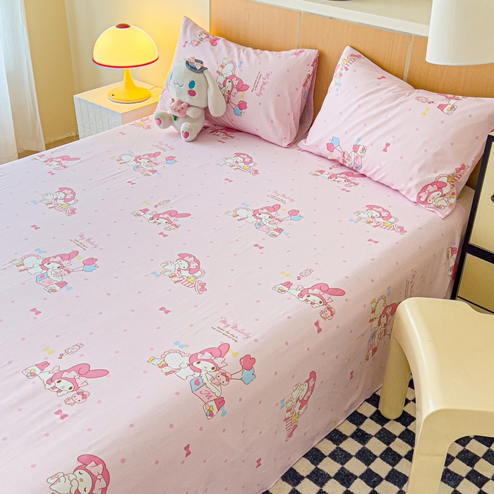 91家纺网 家纺一手货源 找家纺 金丝鸟家纺 2025新款三丽鸥系列全棉斜纹13370单品床单 波点美乐蒂