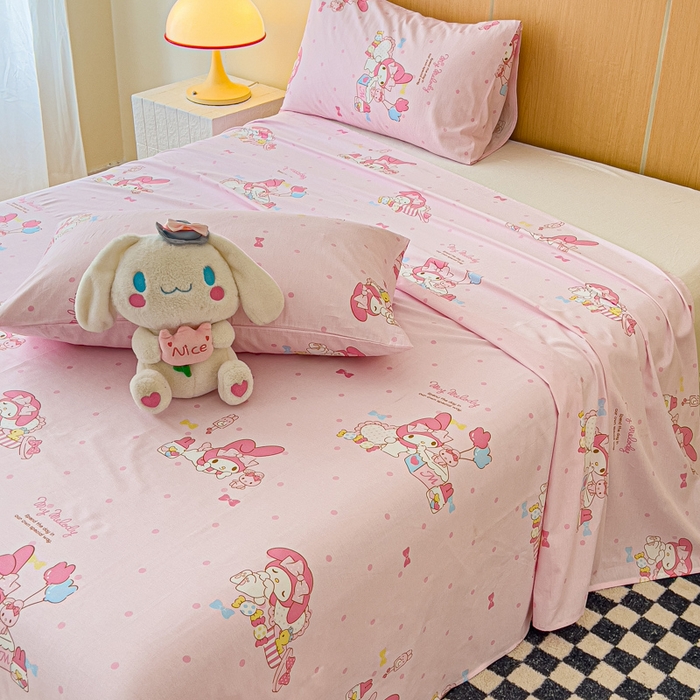 91家纺网 家纺一手货源 找家纺 金丝鸟家纺 2025新款三丽鸥系列全棉斜纹13370单品床单 波点美乐蒂