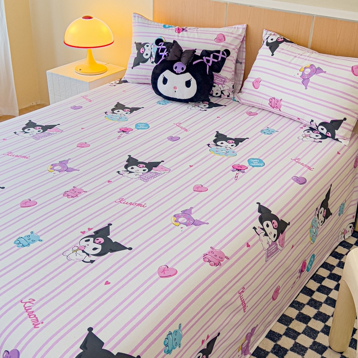 91家纺网 家纺一手货源 找家纺 金丝鸟家纺 2025新款三丽鸥系列全棉斜纹13370单品床单 条纹库洛米