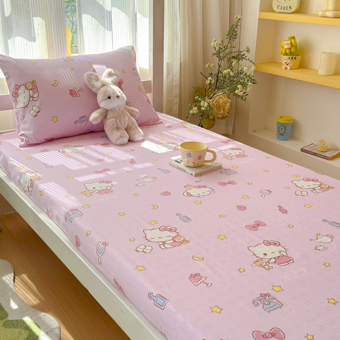 91家纺网 家纺一手货源 找家纺 金丝鸟家纺 2025新款三丽鸥系列全棉斜纹13370单品床笠-学生床 晚安kt