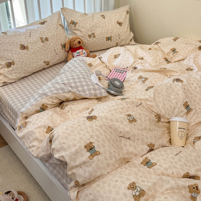 盛馨家纺 2025年开学季秋冬新品小清新全棉学生三件套四件套床笠四件套跑量款系列 布偶熊