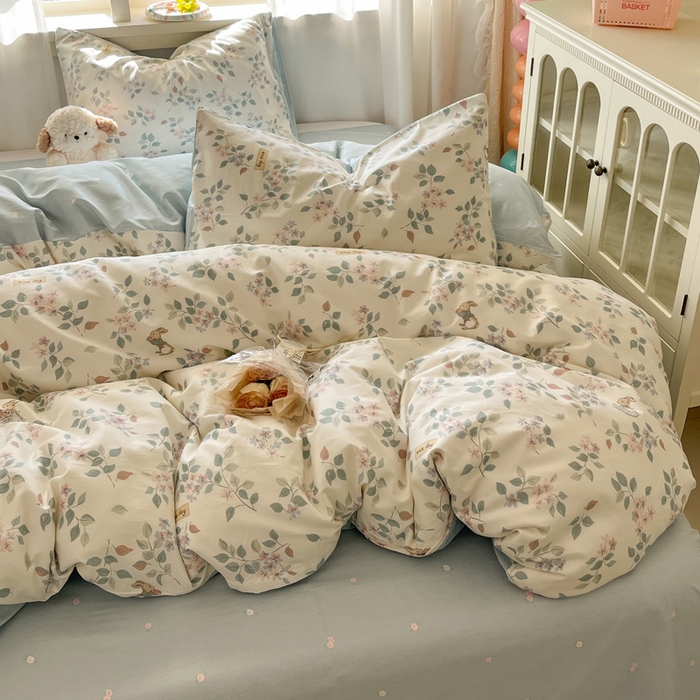 91家纺网 家纺一手货源 找家纺 盛馨家纺 2025年开学季秋冬新品小清新全棉学生三件套四件套床笠四件套跑量款系列 春日小花