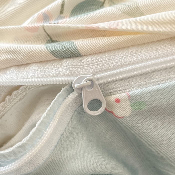 91家纺网 家纺一手货源 找家纺 盛馨家纺 2025年开学季秋冬新品小清新全棉学生三件套四件套床笠四件套跑量款系列 春日小花