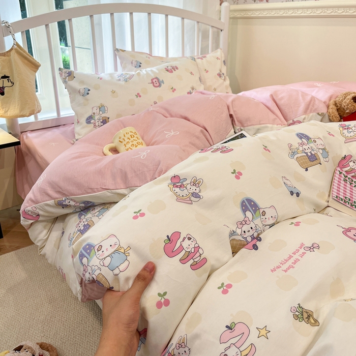 91家纺网 家纺一手货源 找家纺 盛馨家纺 2025年开学季秋冬新品小清新全棉学生三件套四件套床笠四件套跑量款系列 甜甜猫步