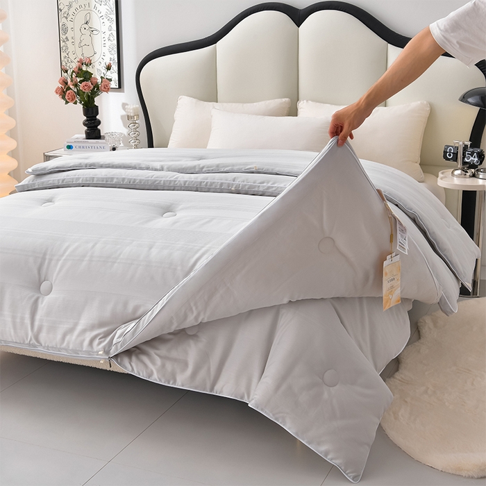 91家纺网 家纺一手货源 找家纺 小牛席业 2025新款全棉小提花大豆立体二合一子母被系列 全棉小提花立体二合一子母被-提花灰色