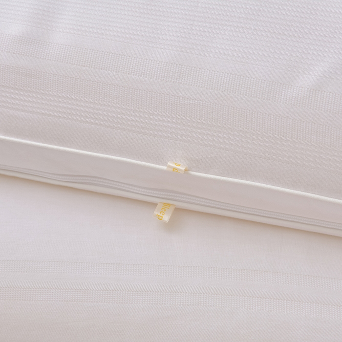 91家纺网 家纺一手货源 找家纺 小牛席业 2025新款全棉小提花大豆立体二合一子母被系列 全棉小提花立体二合一子母被-提花白色