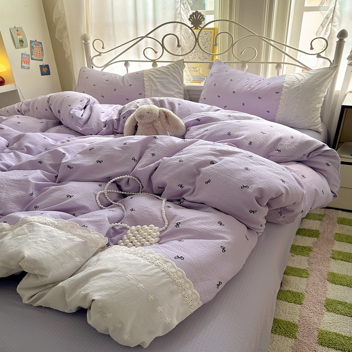 91家纺网 家纺一手货源 找家纺 思诺羽床笠 2025新款A类法式小清新皱皱纱花边蕾丝水洗棉床上四件套宿舍床笠三件套 紫色浪漫