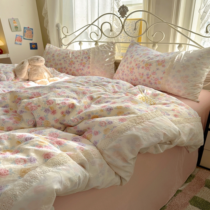 91家纺网 家纺一手货源 找家纺 思诺羽床笠 2025新款A类法式小清新皱皱纱花边蕾丝水洗棉床上四件套宿舍床笠三件套 繁花千朵