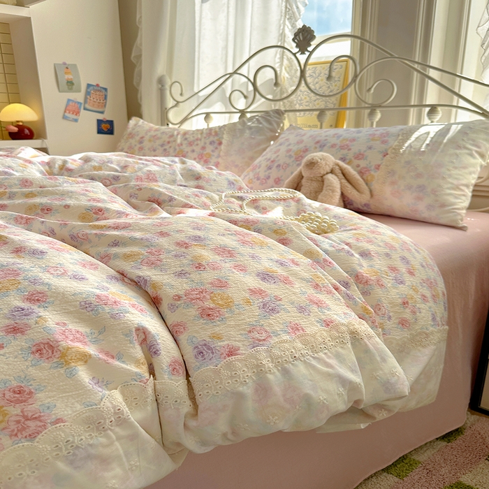 91家纺网 家纺一手货源 找家纺 思诺羽床笠 2025新款A类法式小清新皱皱纱花边蕾丝水洗棉床上四件套宿舍床笠三件套 繁花千朵