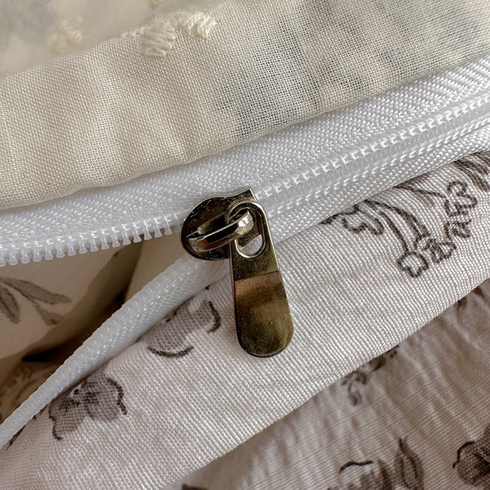 91家纺网 家纺一手货源 找家纺 思诺羽床笠 2025新款A类法式小清新皱皱纱花边蕾丝水洗棉床上四件套宿舍床笠三件套 蝶影