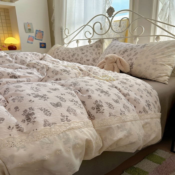 91家纺网 家纺一手货源 找家纺 思诺羽床笠 2025新款A类法式小清新皱皱纱花边蕾丝水洗棉床上四件套宿舍床笠三件套 蝶影