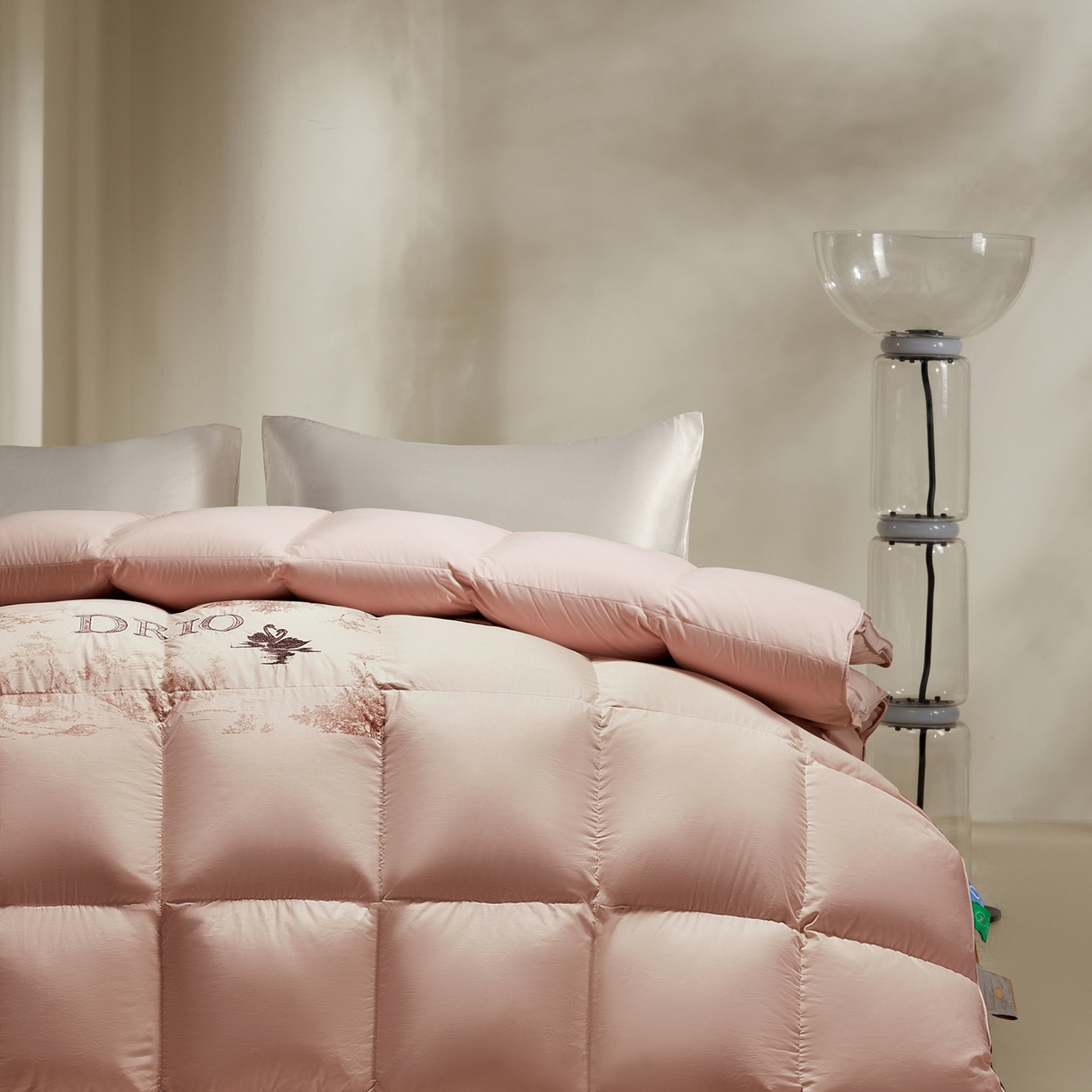 91家纺网 家纺一手货源 找家纺 织梦人羽绒工厂店2025新款羽绒被壳 刺绣drio-豆沙