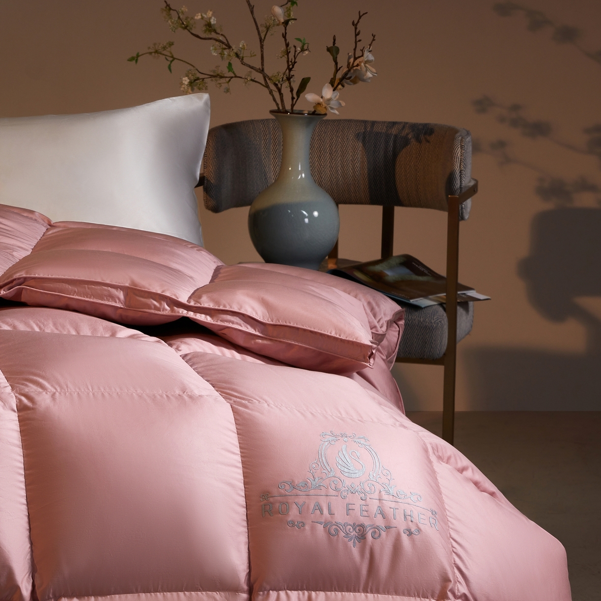 91家纺网 家纺一手货源 找家纺 织梦人羽绒工厂店2025新款羽绒被壳 莱赛尔-豆沙