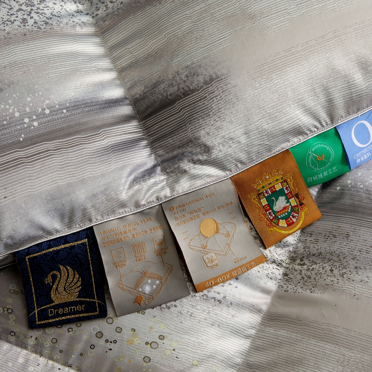 91家纺网 家纺一手货源 找家纺 织梦人羽绒工厂店2025新款羽绒被壳 莫代尔印花-琥珀之光灰