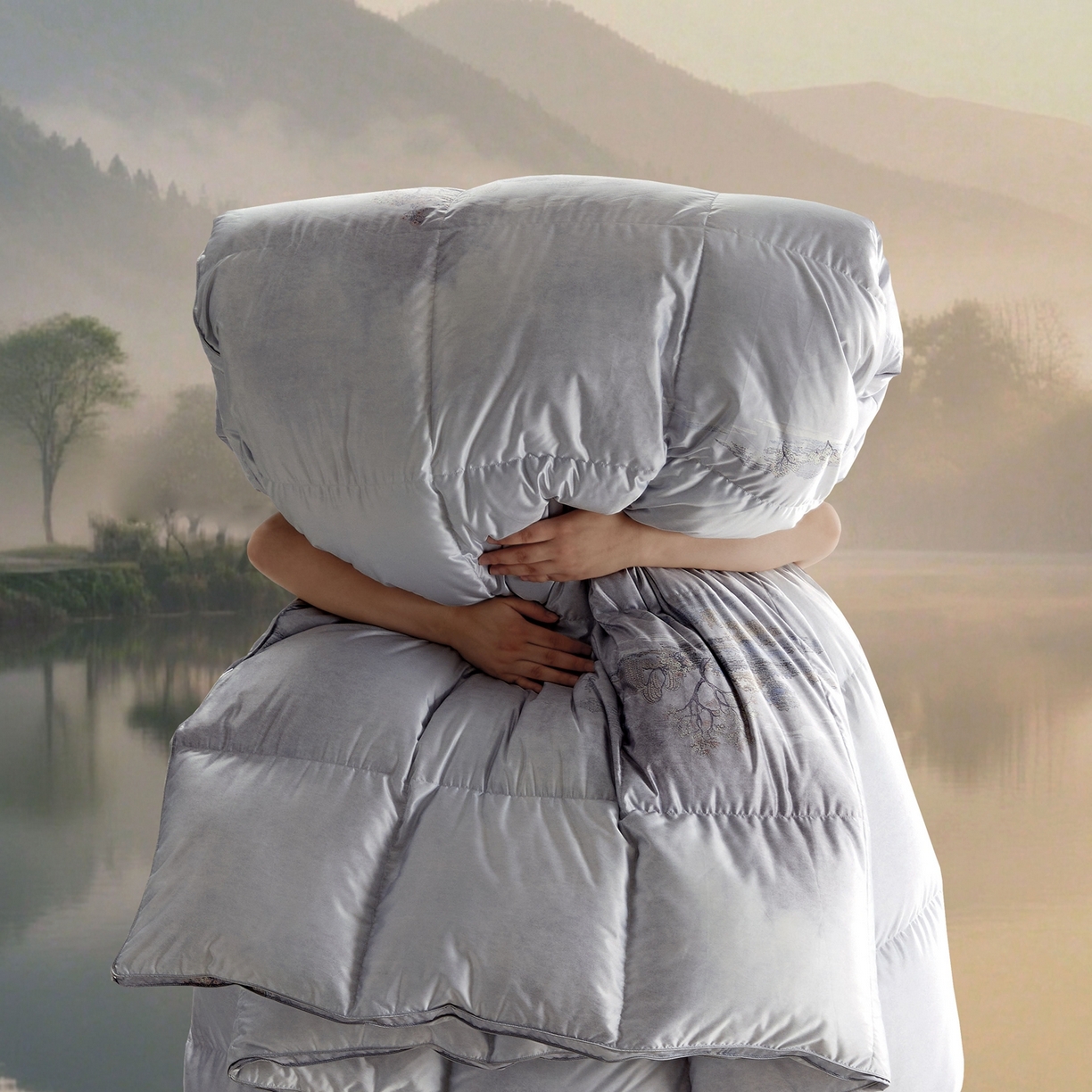 91家纺网 家纺一手货源 找家纺 织梦人羽绒工厂店2025新款羽绒被壳 莫代尔印花-忆江南灰