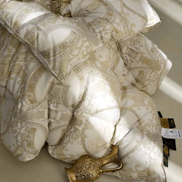 91家纺网 家纺一手货源 找家纺 织梦人羽绒工厂店 2025新款高蓬松羽绒被85鸭绒大牌同款花型 爱丁堡珍珠白