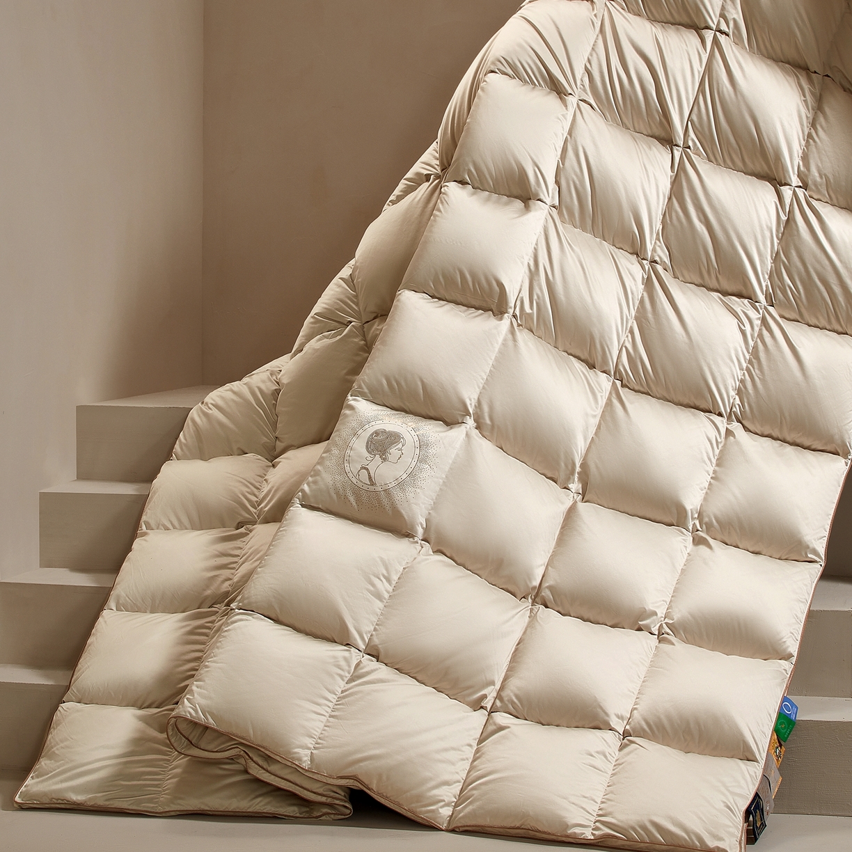 91家纺网 家纺一手货源 找家纺 织梦人羽绒工厂店2025新款羽绒被壳 贵夫人真丝缎-米白