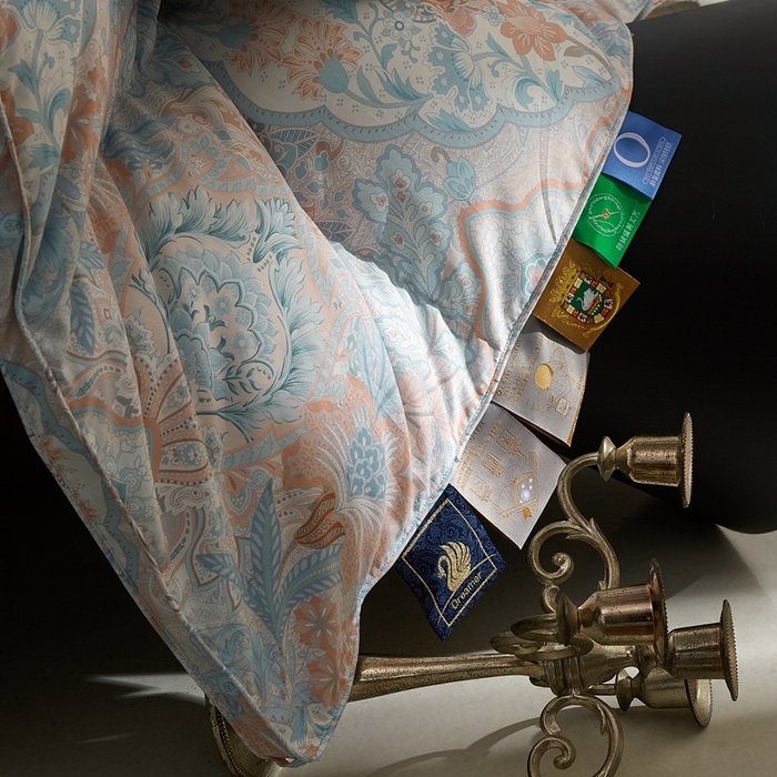 91家纺网 家纺一手货源 找家纺 织梦人羽绒工厂店 2025新款高蓬松羽绒被85鸭绒大牌同款花型 尊羽