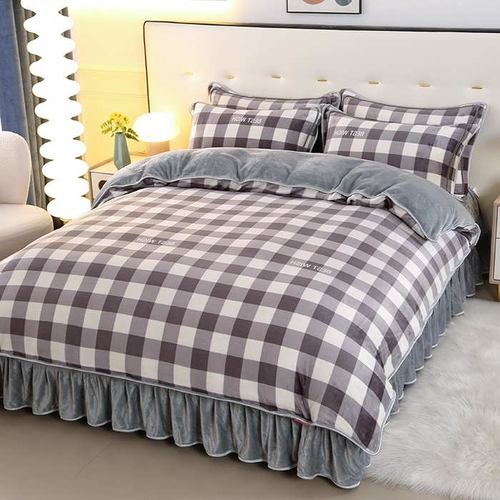 91家纺网 家纺一手货源 找家纺 莱凯家纺 2025新款牛奶绒四件套保暖加厚金貂绒套件 灰小格