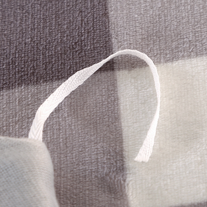 91家纺网 家纺一手货源 找家纺 莱凯家纺 2025新款牛奶绒四件套保暖加厚金貂绒套件 灰小格