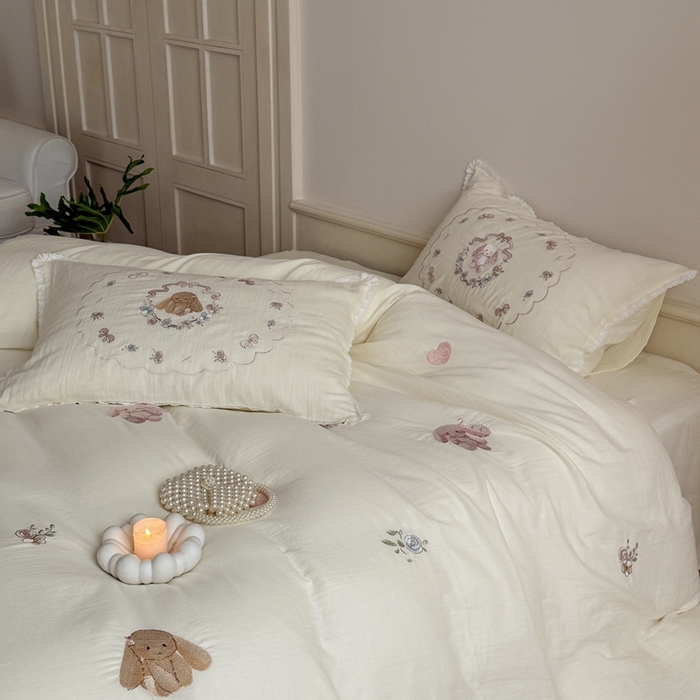 91家纺网 家纺一手货源 找家纺 鹿班家居 2025新款全棉纯棉皱皱纱精密刺绣四件套-糯糯奶泡（标准会员-20元） 糯糯奶泡-白色