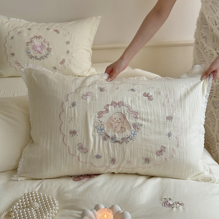 91家纺网 家纺一手货源 找家纺 鹿班家居 2025新款全棉纯棉皱皱纱精密刺绣四件套-糯糯奶泡（标准会员-20元） 糯糯奶泡-白色